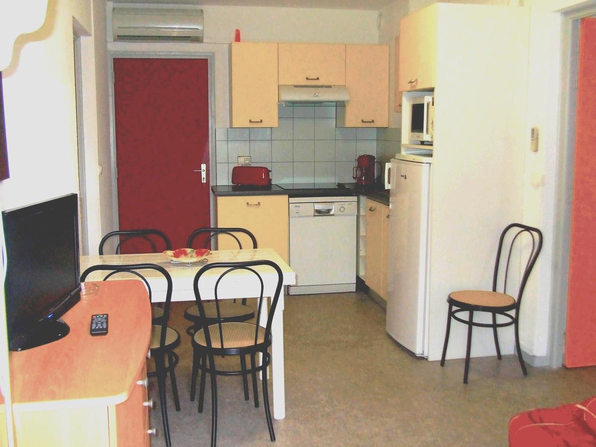 Les Pavillons Du Rooy Lägenhet Salies-de-Béarn Exteriör bild